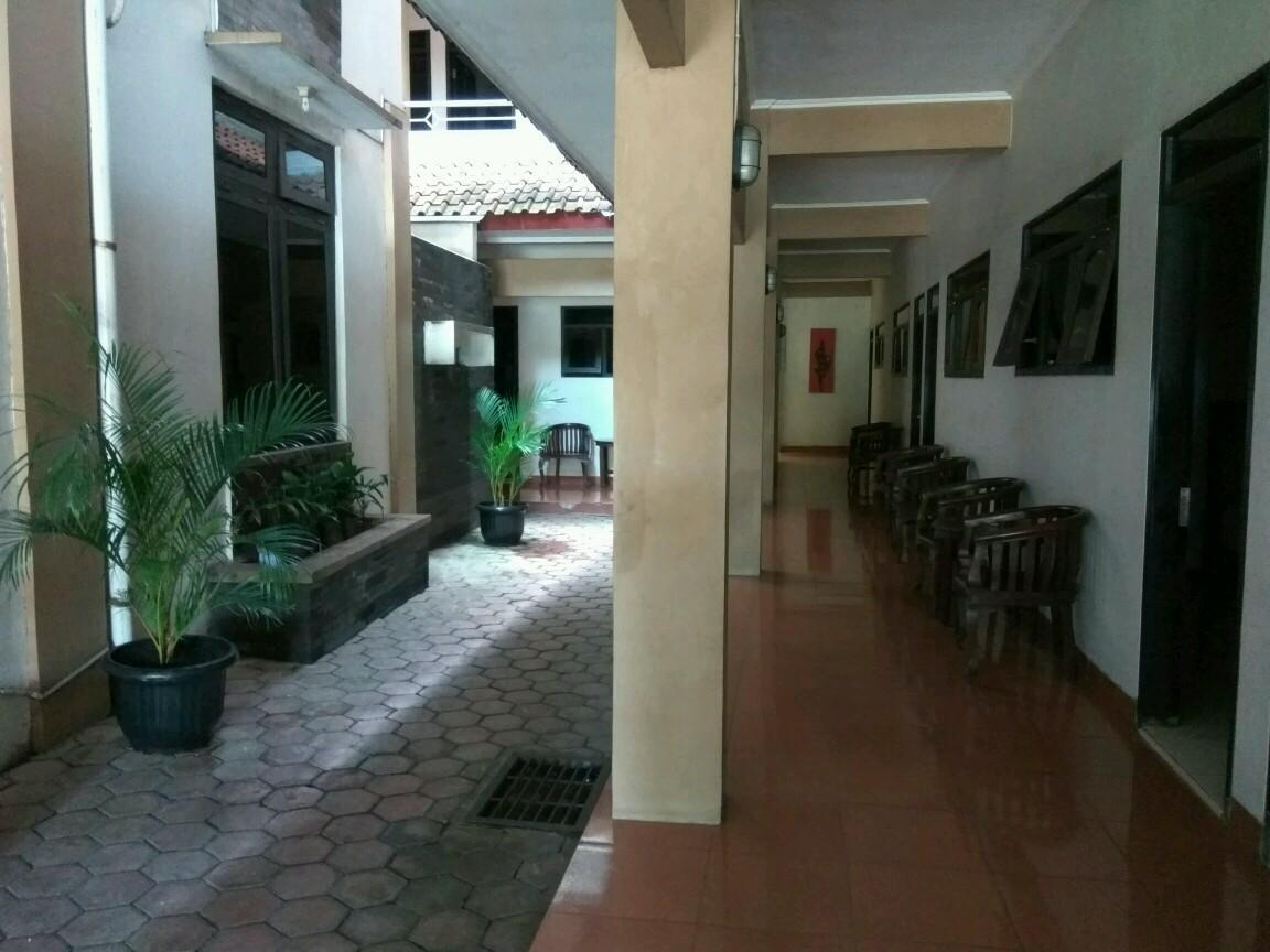 Graha Hotel Sragen Eksteriør billede